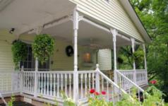 Khoác lớp áo mới cho hiên nhà